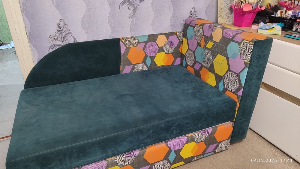 Продам дитячій диван