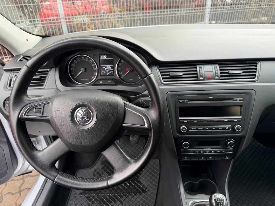 Продам Skoda Rapid 2013