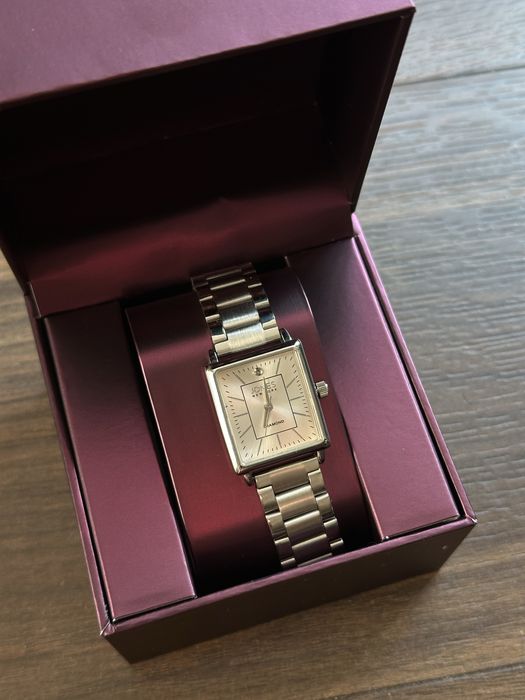 Жіночий годинник Jones New York Diamond Collection