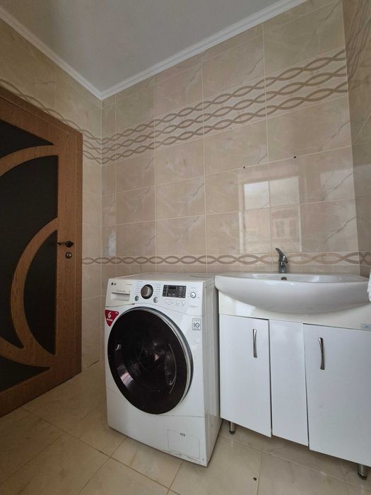 Продається садиба в мальовничому куточку Карпат с.Долішній Шепіт