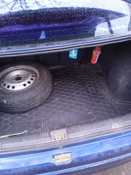 Продам тихенько, мякеньке, та економне авто