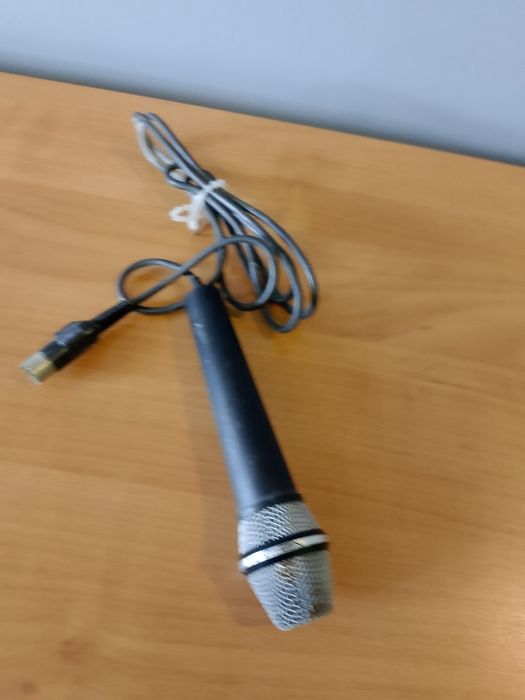 Mikrofon UNITRA z epoki PRL-u