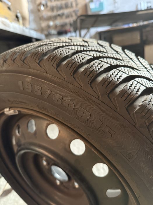 Резина з дисками 195 60 r15