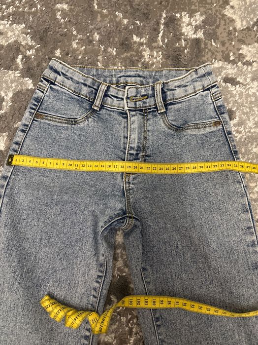 Джинси для дівчинки 9 років