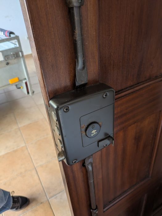 Porta madeira usada
