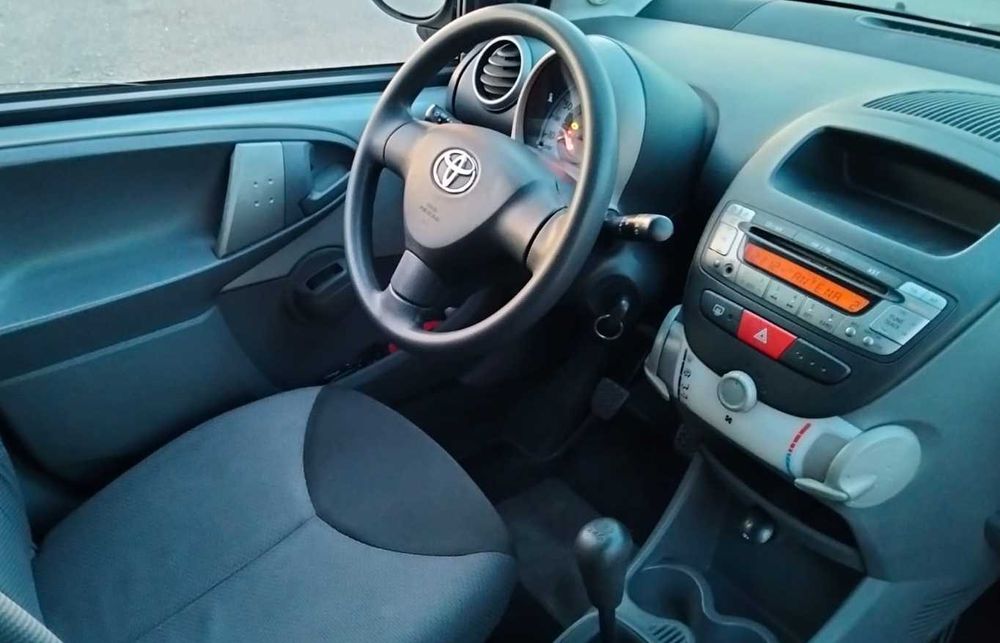 Toyota Aygo — fotografia 8