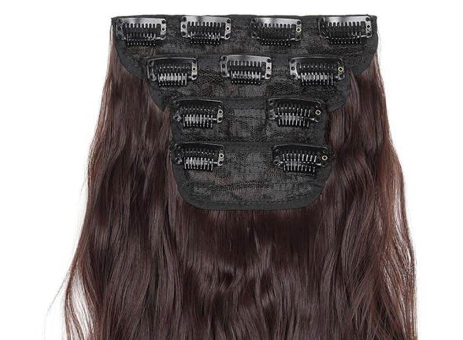 Włosy brązowe kręcone