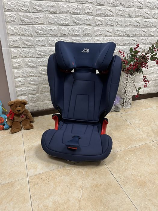 Автокрісло BRITAX ROMER KIDFIX 2R Група 2/3 (15-36кг) бустер