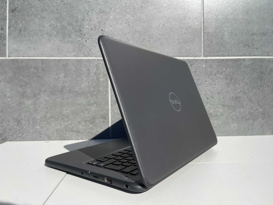 Ноутбук Dell Latitude 3300/i3-7020U/8Gb/256Gb/13" Full HD/IPS/Гарантія