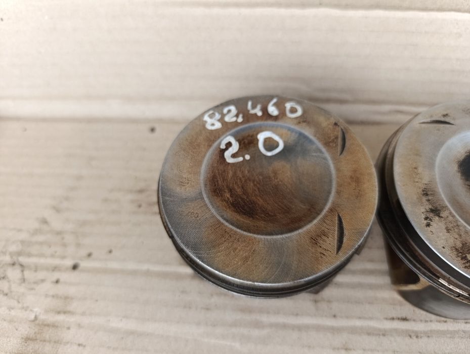 Поршень 2.0 TFSI 82L143 Audi Volkswagen Skoda Seat