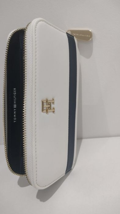 Tommy Hilfiger biały portfel damski