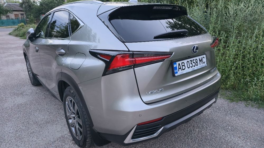 LEXUS NX 300h 2019р