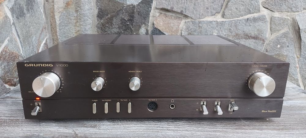 Grundig V-  1000