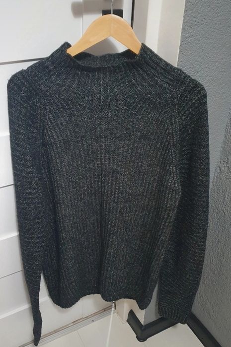 Męski sweter reserved