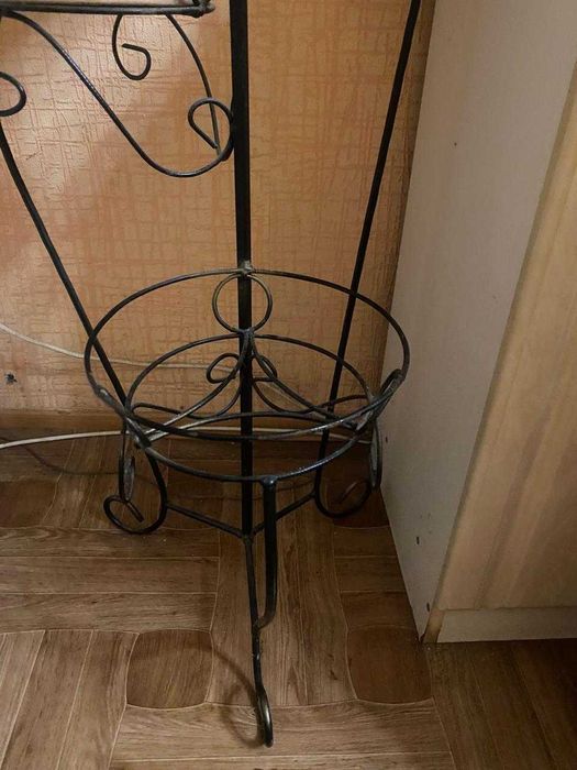 Підставка для вазонів квітів