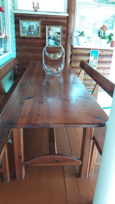 Продам стол и скамейки