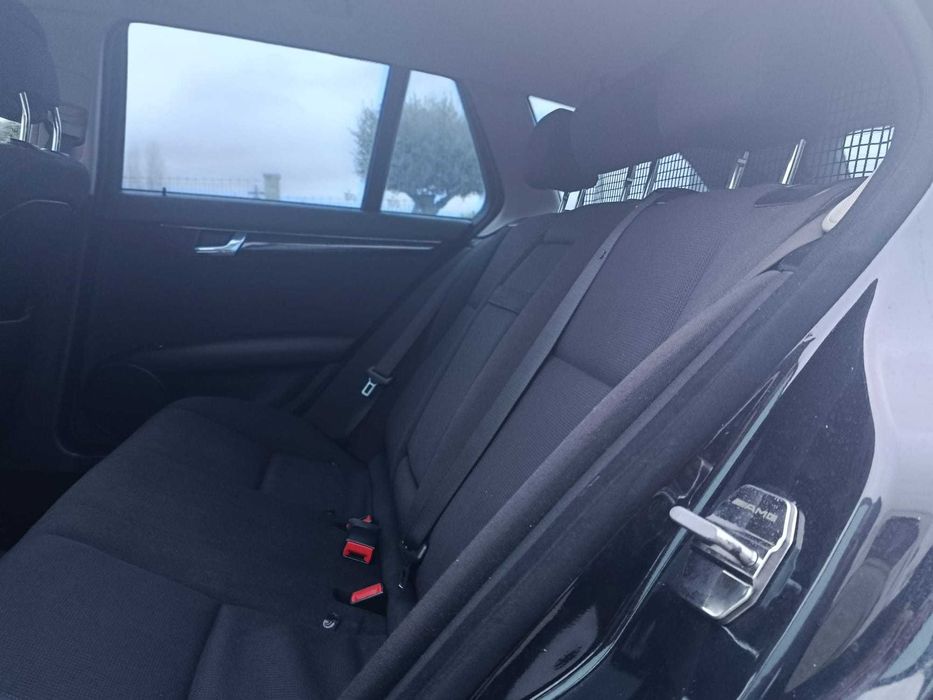 Mercedes-Benz C 220 CDI BlueEfficiency Avantgarde (2010)
