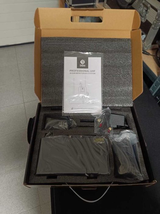 In Ears Debra UHF sistema monição