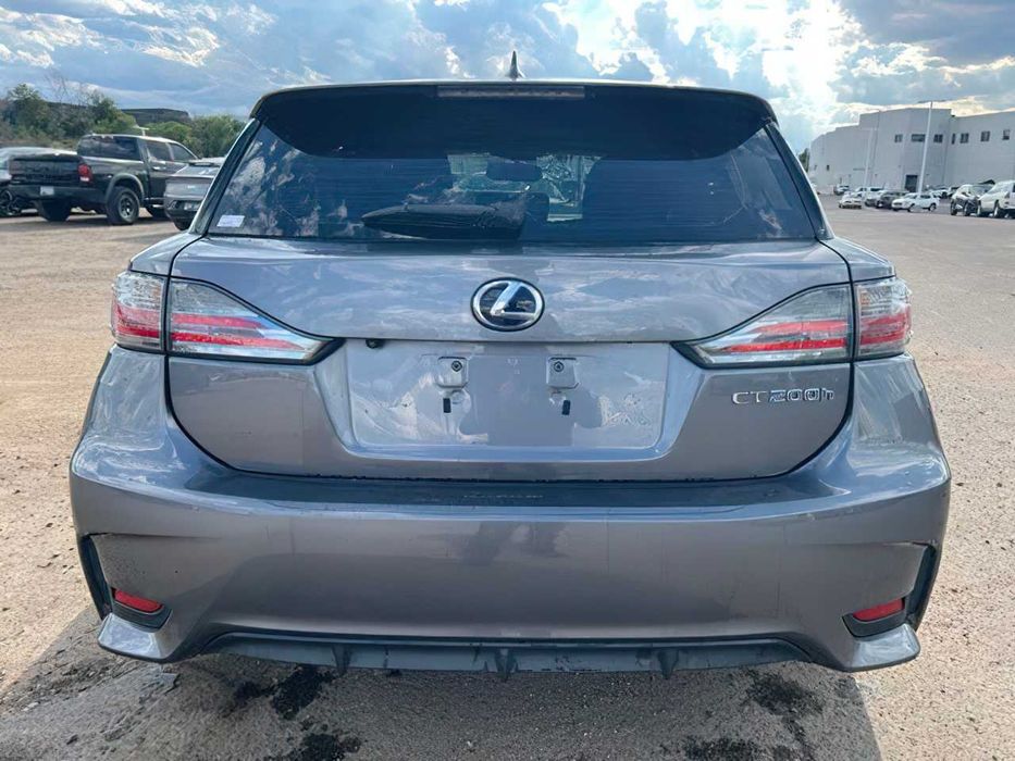 Lexus CT 200h      2017