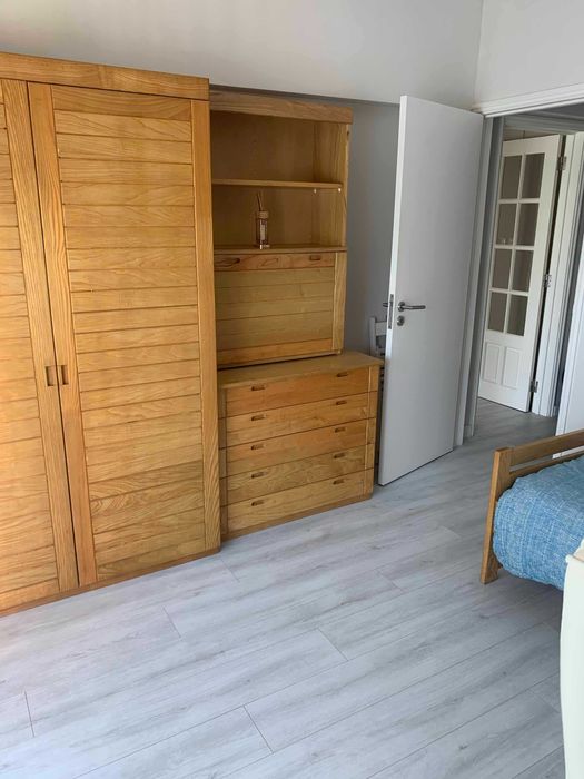 Quarto Individual c/ Varanda - Loures (disponível)