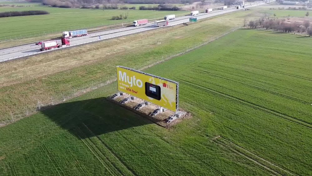 Wynajem Reklama Wielkoformatowa A4 - Legnica
