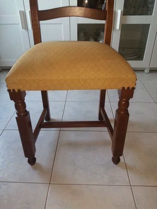 Cadeira em cerejeira