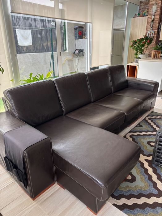 Sofá de 4 lugares e chaise lounge