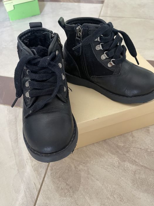 Зимові черевики Armani
