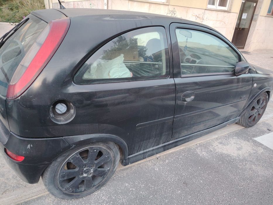 Opel corsa para recuperar ou para peças — photo 3
