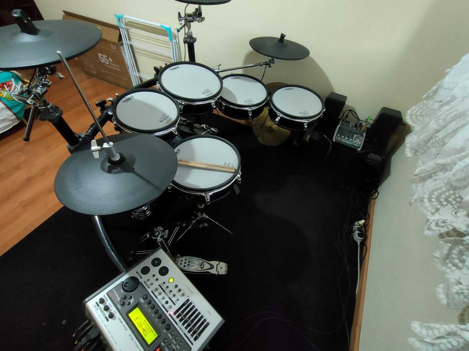 Roland TD 20 em bom estado geral