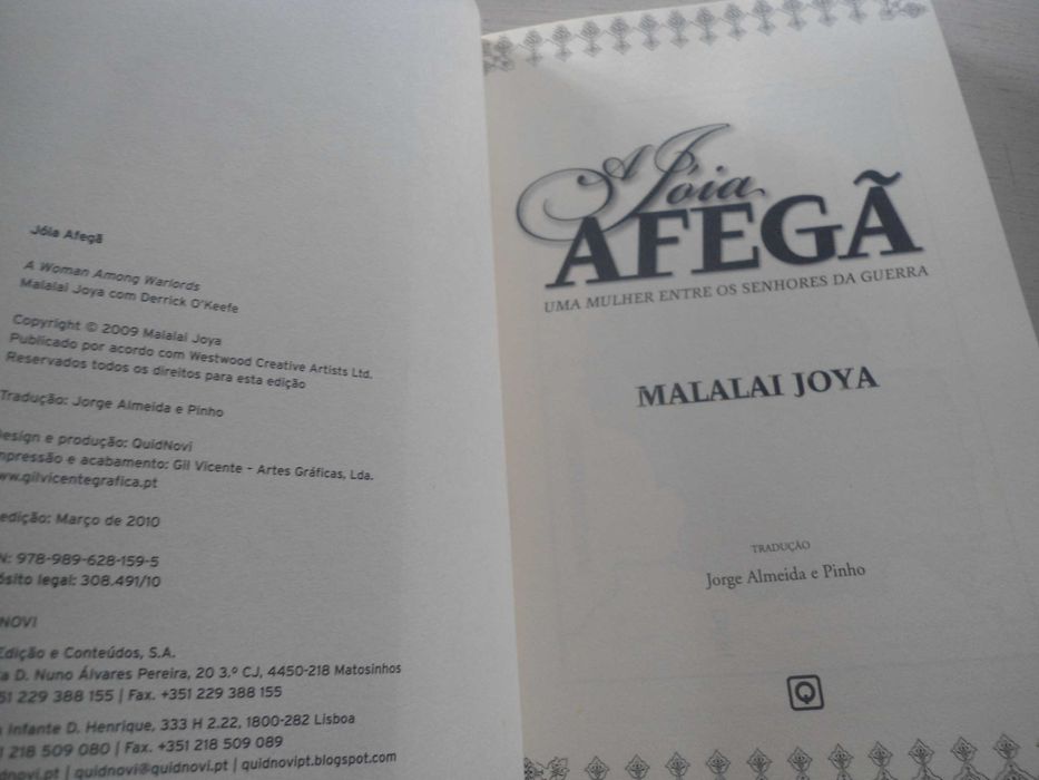 A Jóia Afegã por Malalai Joya