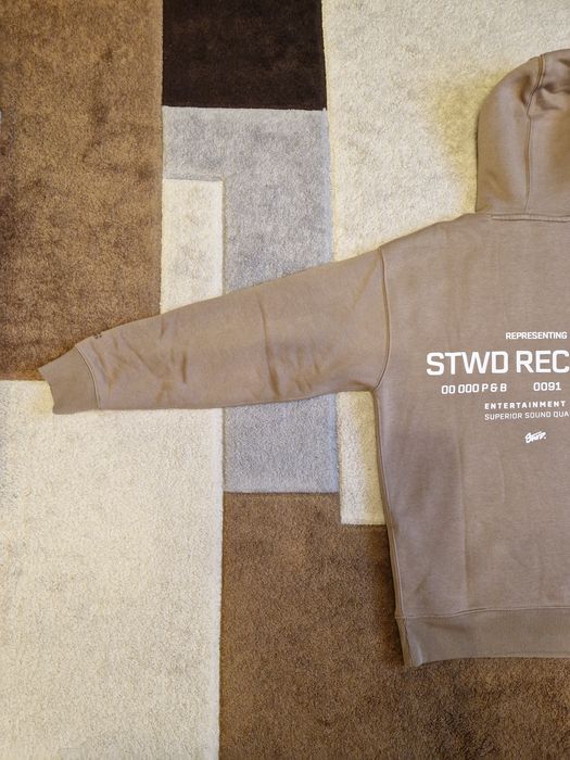 beżowa bluza z kapturem pull & bear