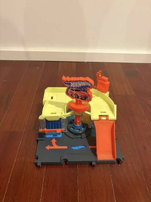 Pista Hotwheels Dinossauro