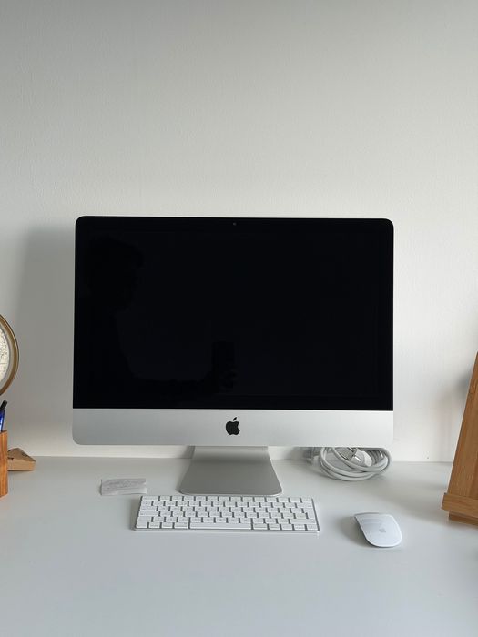 iMac 21.5" Usado