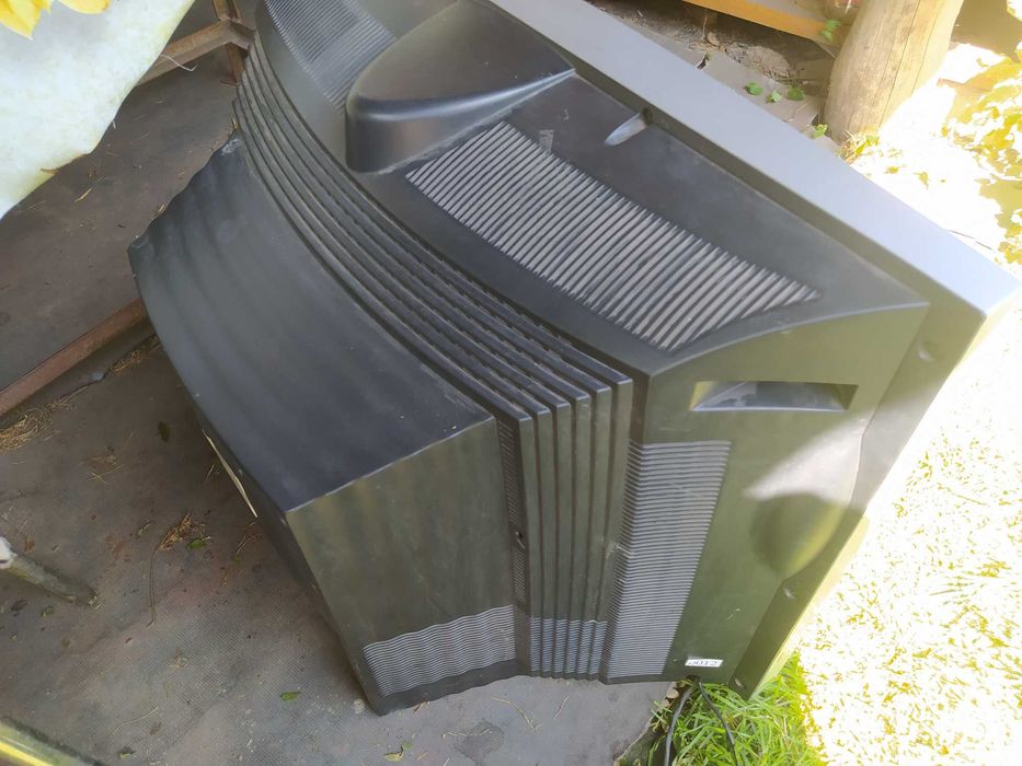 Телевізор LG з великим екраном