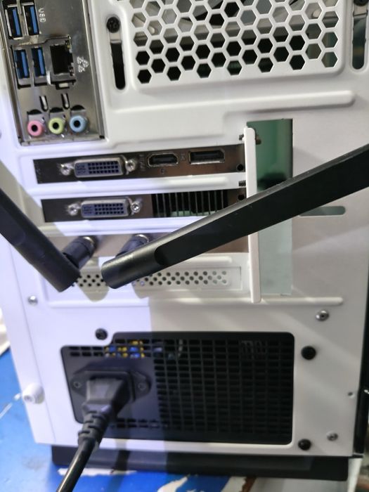 Vendo torre branca.bem estimada