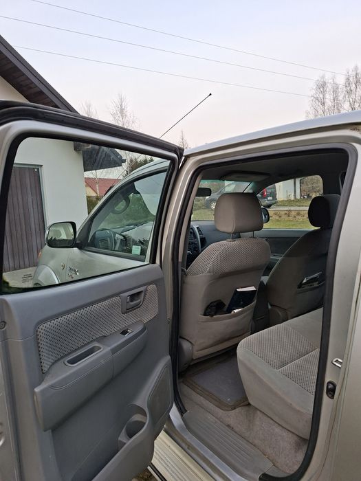 Toyota hilux  w bardzo dobrym stanie!