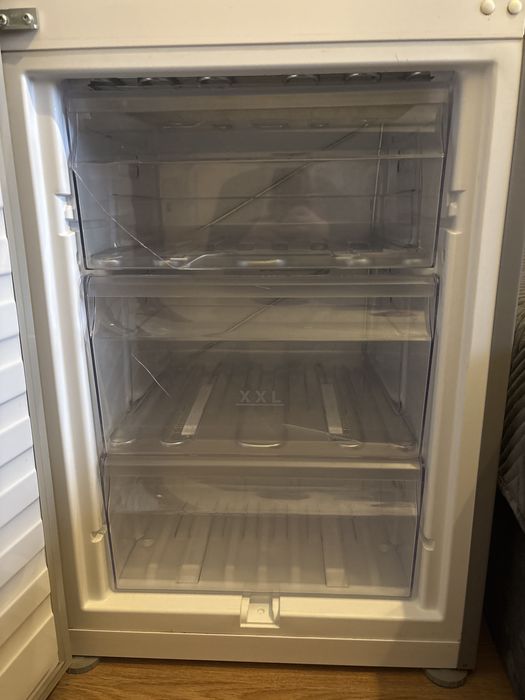 Sprzedam lodówko zamrażarke whirpool