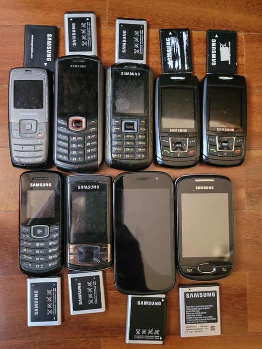 Telemóveis diversos