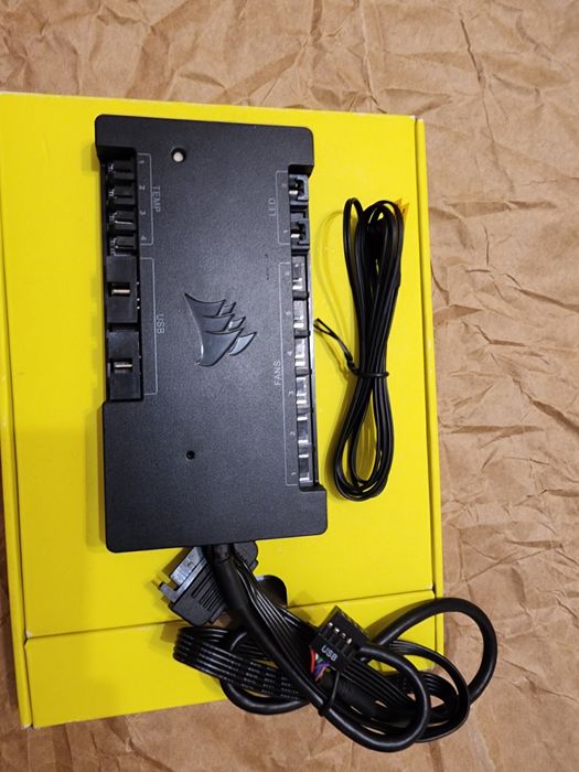 Corsair iCue Commander Core XT