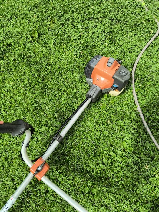 Husqvarna 323R II  Kosa spalinowa 1.2km + szelki!