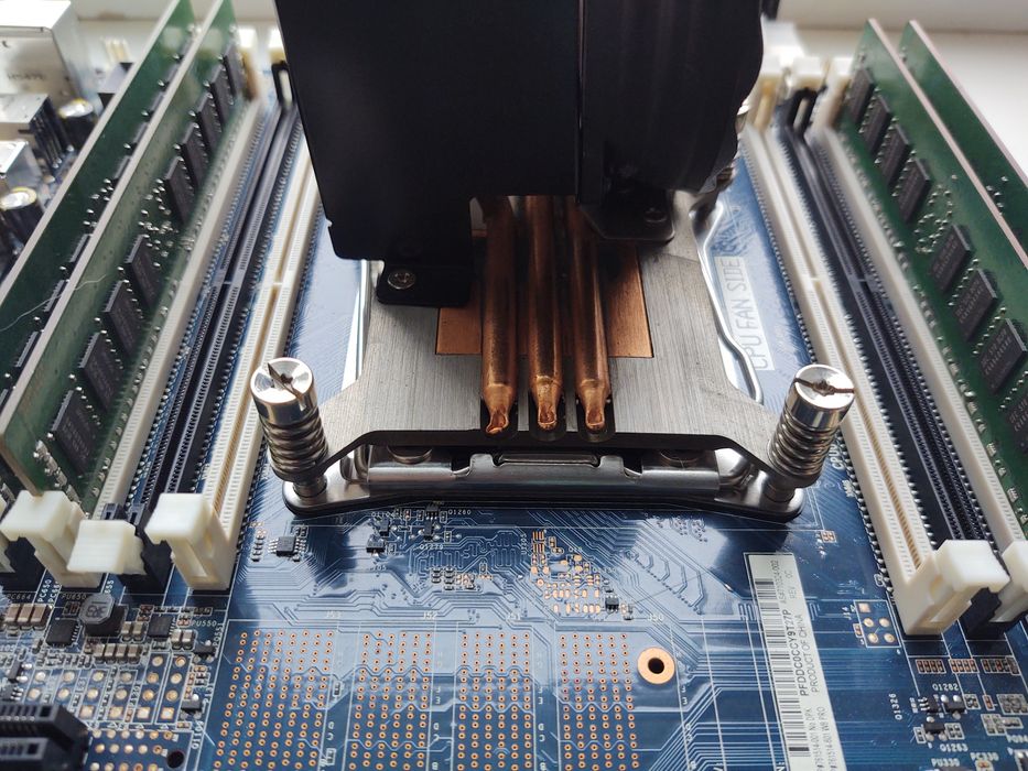 Xeon E5 2620 v3. Сборка для пк