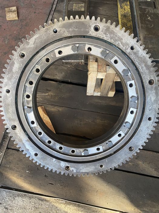 Wieniec łożysko obrotu koparki Waryński KM 251, K415,K 408