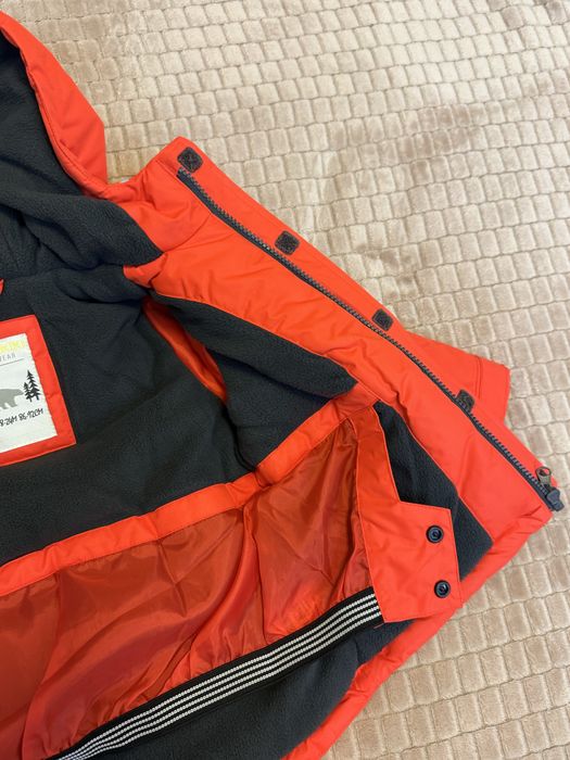 Продам детскую зимнюю курточку