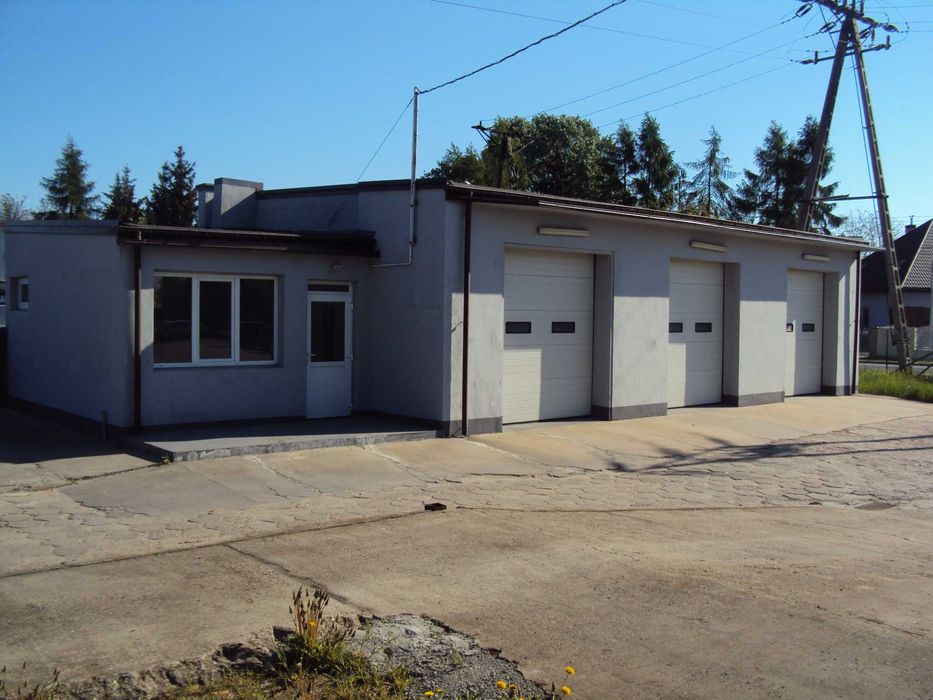 Pomieszczenia magazynowo-garażowe 130 m2