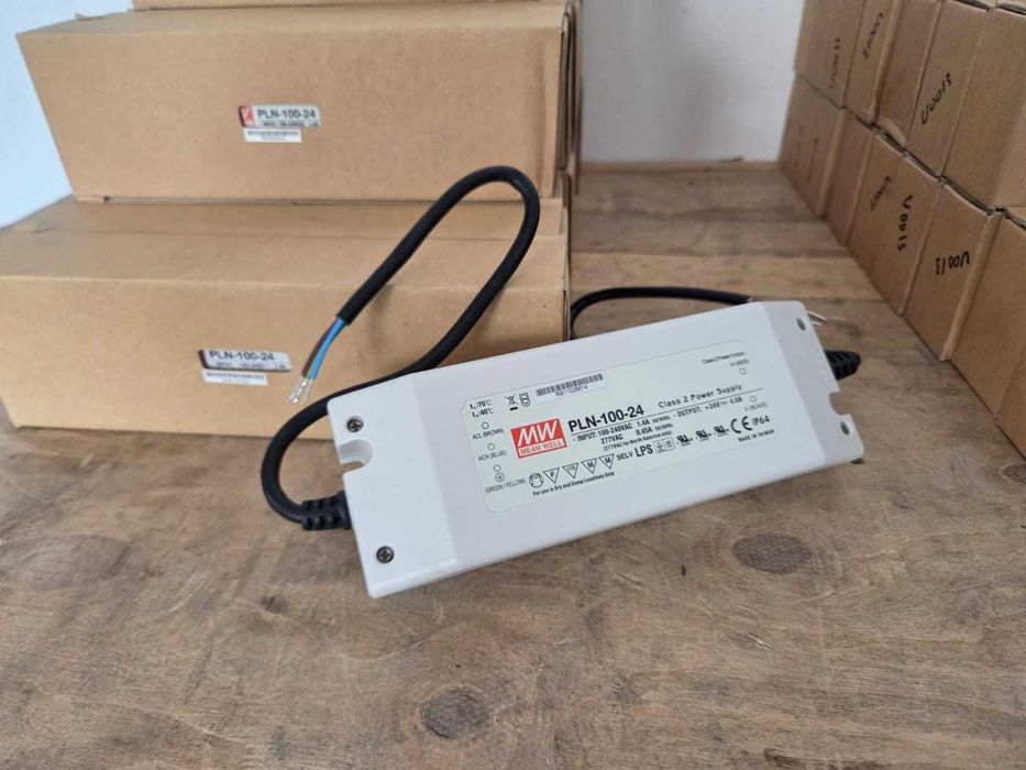 Fonte de Alimentação LED Mean Well PLN-100-24 ( IP64 ) - 24V / 4A /96W