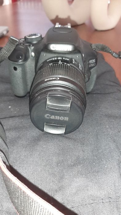 Máquina 600D + lente 18-55mm