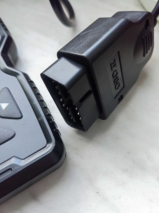 Skaner diagnostyczny OBDII – tester akumulatora, kasowanie błędów