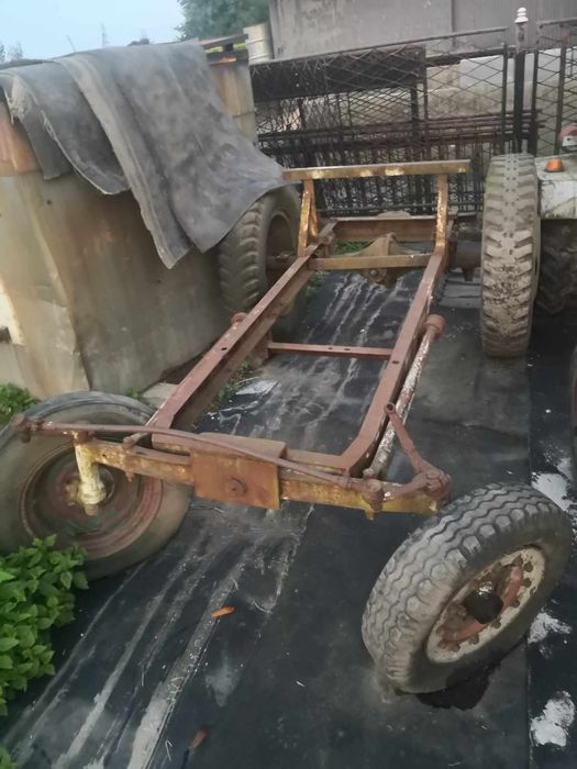 Traktor sam rama esiok