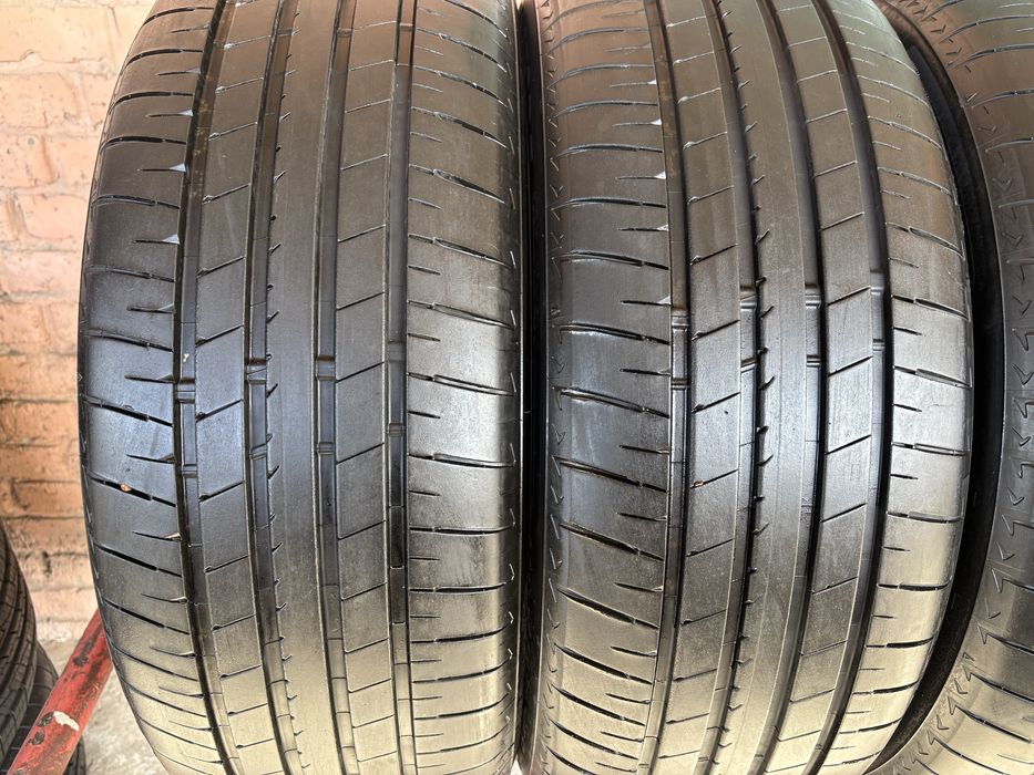 Комплект літніх шин 235/50R20 Bridgestone